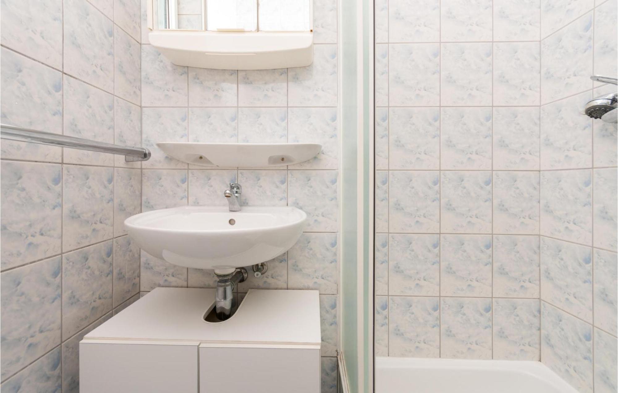 Awesome Apartment In Sveti Filip I Jakov W/ 1 Bedrooms מראה חיצוני תמונה